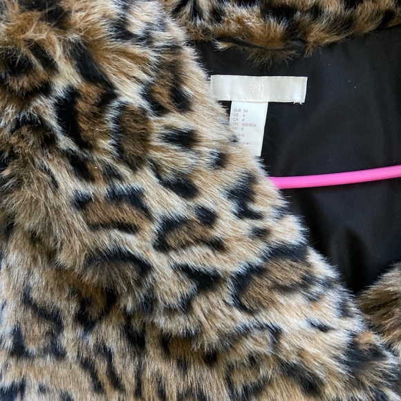 *SOLD* Faux Fur Jacket - Picture 4 of 4